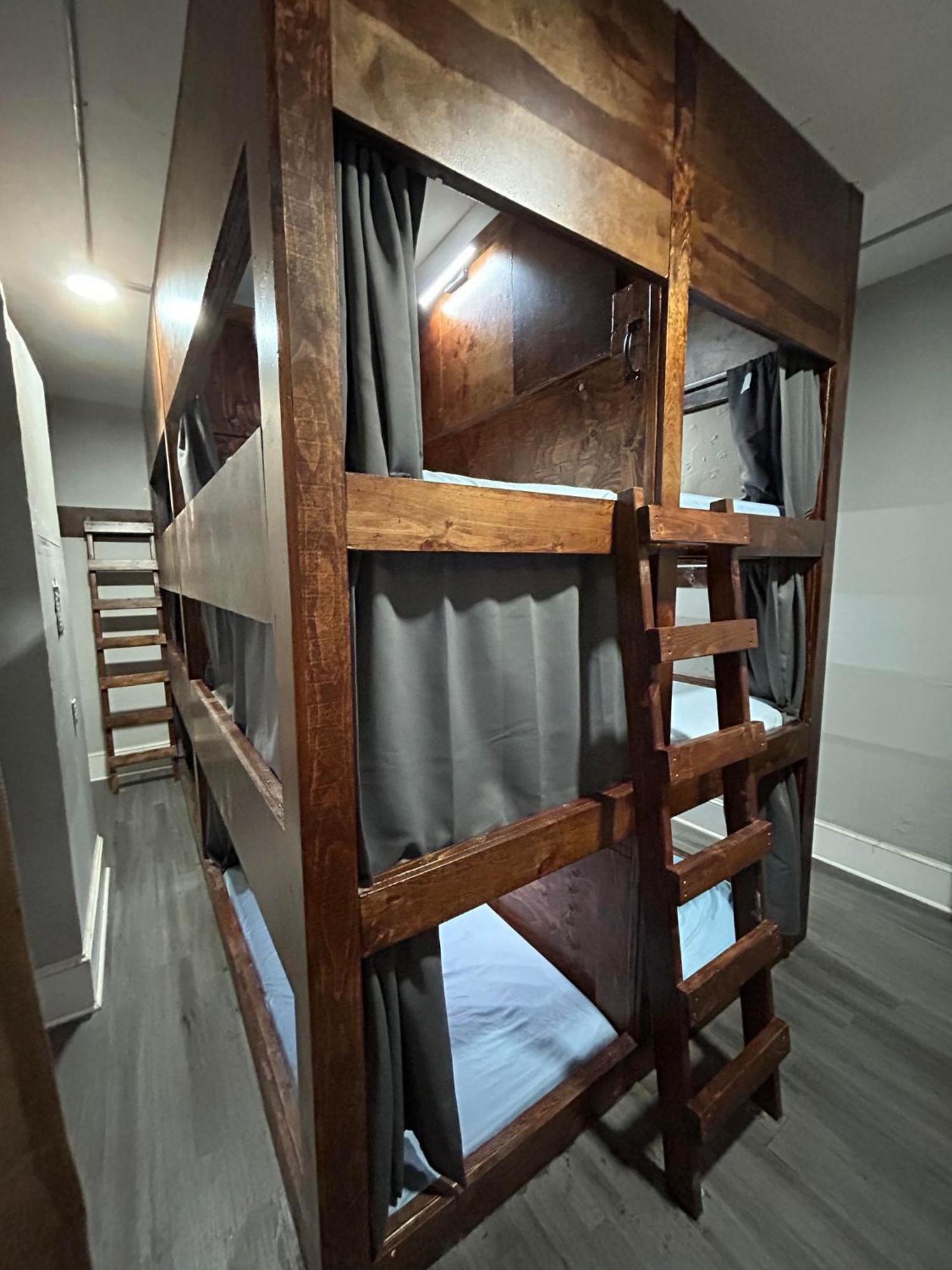 Philly Coed Dorm!! 15 Min Train To Center City!! Philadelphia Exteriör bild